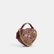 Coach Bolsa Corazón Crossbody Print Cherry en Signature Canvas *bajo pedido* Discount